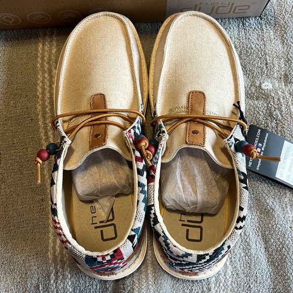 NIB Festival Hey Dude Shoes - Picture 3 of 12